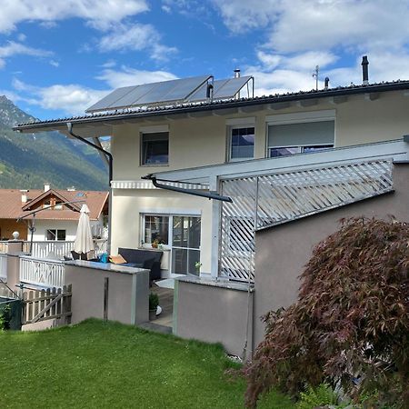 Ferien Haus - Ferienwohnung Lorena Нойштіфт-ім-Штубайталь Екстер'єр фото