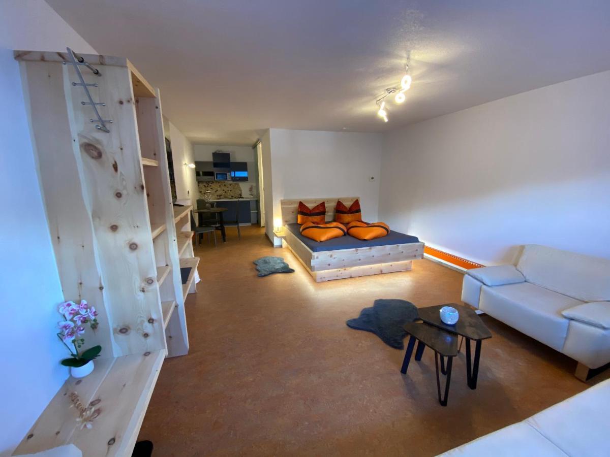 Ferien Haus - Ferienwohnung Lorena Нойштіфт-ім-Штубайталь Екстер'єр фото
