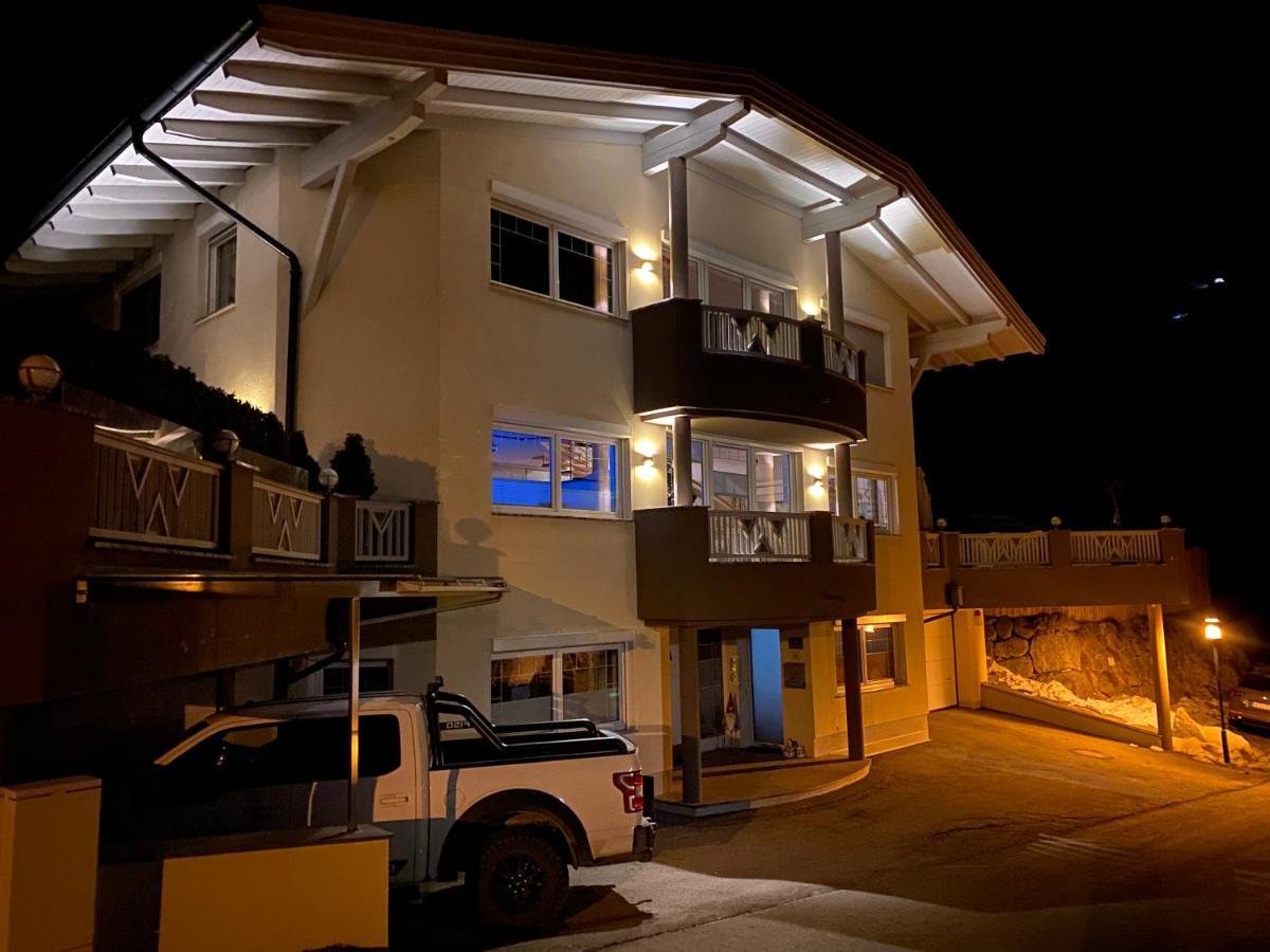 Ferien Haus - Ferienwohnung Lorena Нойштіфт-ім-Штубайталь Екстер'єр фото